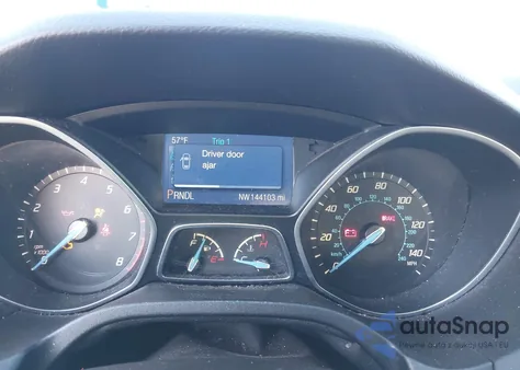 2014 Ford Focus Se z USA, uszkodzony, nr VIN 1FADP3F25EL257402